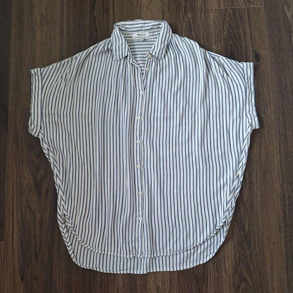💙 Madewell Oversized Short Sleeve Button Up Blouse Pin Striped 100% Viscose Flo - Picture 9 of 9